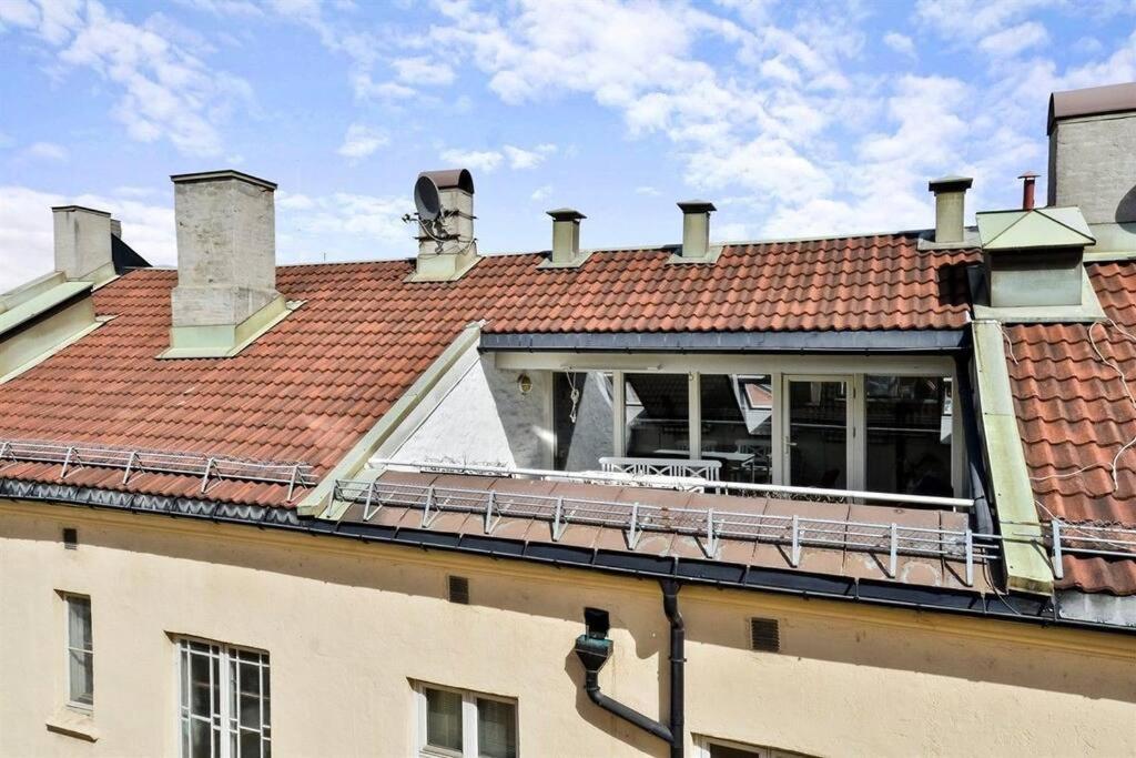 Large Loft - Private Rooftop Terrace - Old Town